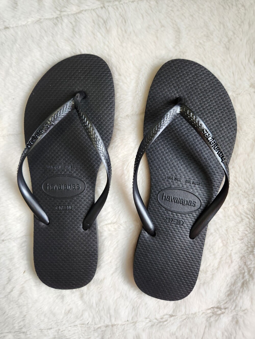 NWOT Havaianas Slim Black Flip Flop Sandals - Size 7-7.5 (37/38)
